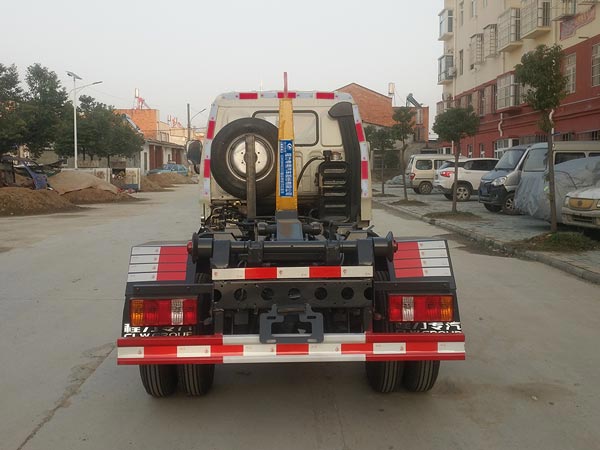 ��������CLW5046ZXXB6��܇����жʽ����܇