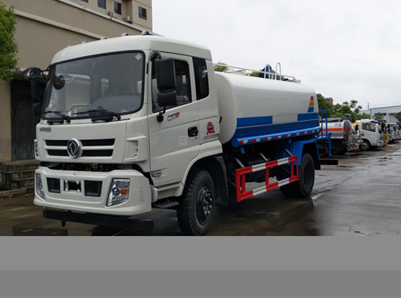 12����ˮ܇�S�҃r�񣬖|�L(f��ng)12��늄�܇�N�ۣ�����12����ˮ܇�N�۹�˾