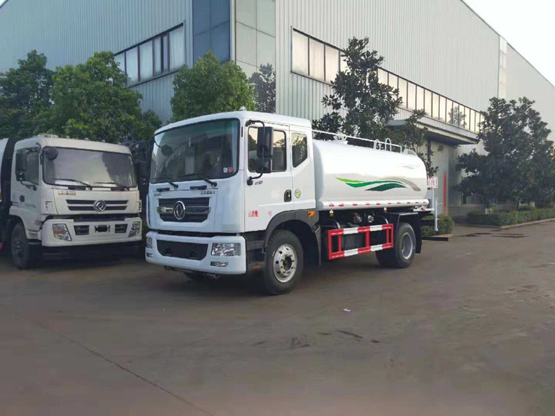 ��ˮ܇�N�ۣ�������ˮ܇�S���N�ۃr�񣬳����|�L��ˮ܇�N�����ģ�����������܇�ɷ����޹�˾