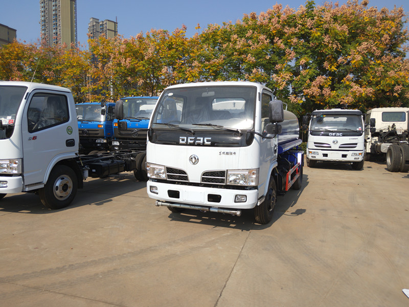 東風5方灑水車 東風5方灑水車