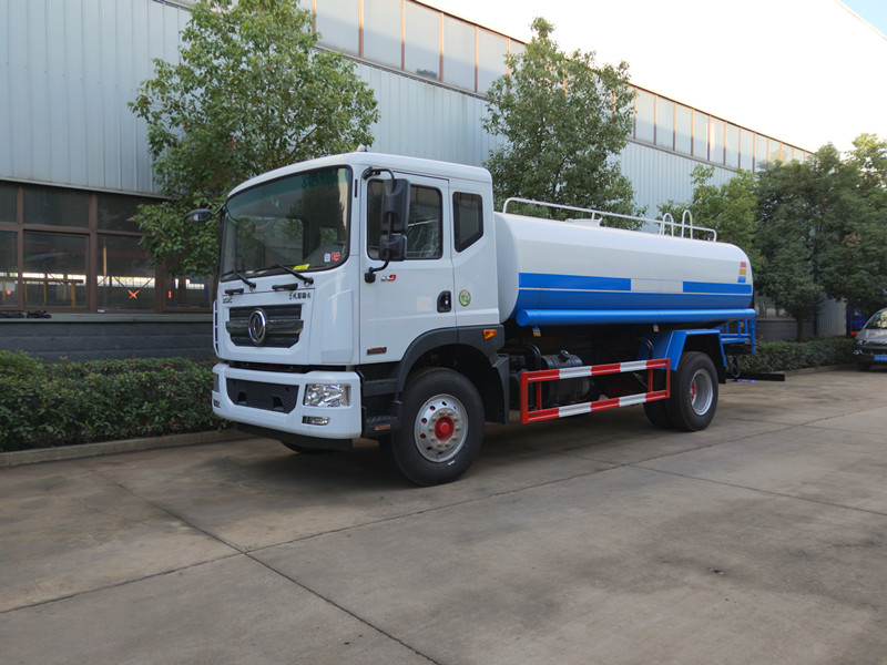 15����ˮ܇(ch��)�r(ji��)���(b��o)�r(ji��)������15����ˮ܇(ch��)�S��ֱ�N(xi��o)���������F(tu��n)