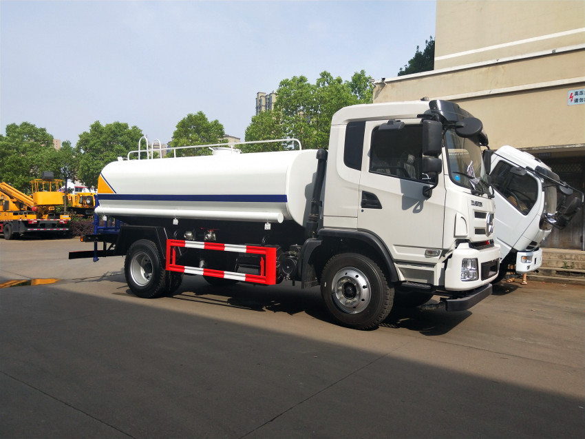 �����О�ˮ܇�N���������О�ˮ܇�S���N���������О�ˮ܇�S��ֱ�N��؛������