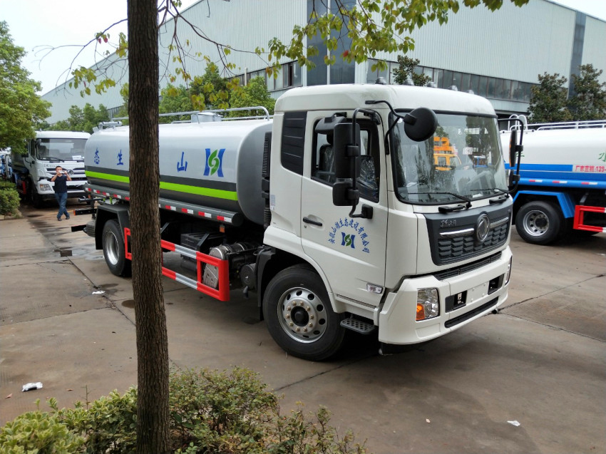 ����5��8����ˮ܇ ������ˮ܇ �|�LС������ˮ܇ ����W⏞�ˮ܇