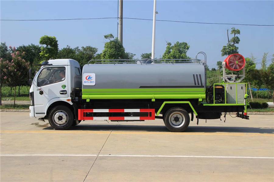 國六8噸霧炮灑水車 國六8噸霧炮灑水車