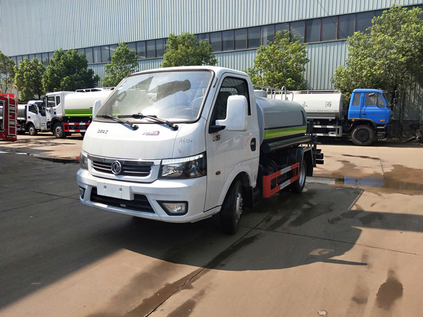 �|�L(f��ng)������ˮ܇��(b��o)�r(ji��) ����;��С���{(l��n)�ƞ�ˮ܇�����X-�|�L(f��ng)���F(tu��n)