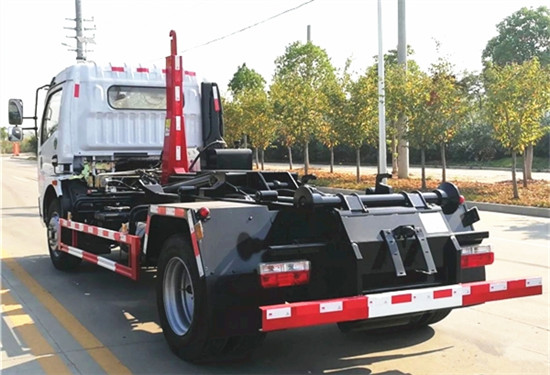 國(guó)六東風(fēng)凱普特勾臂式垃圾車 國(guó)六東風(fēng)凱普特勾臂式垃圾車