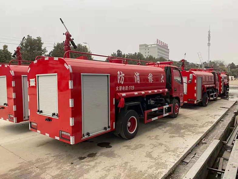 消防灑水車 消防灑水車