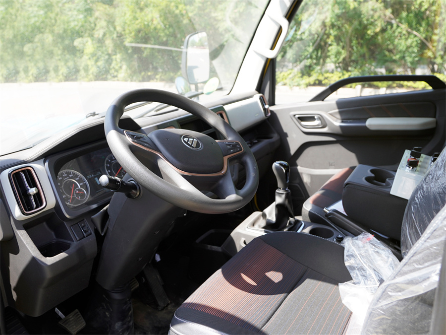 CLT5030TFZBJ6�ͷ�ײ���_܇-���Ͱ���ٹ�·��ײ܇