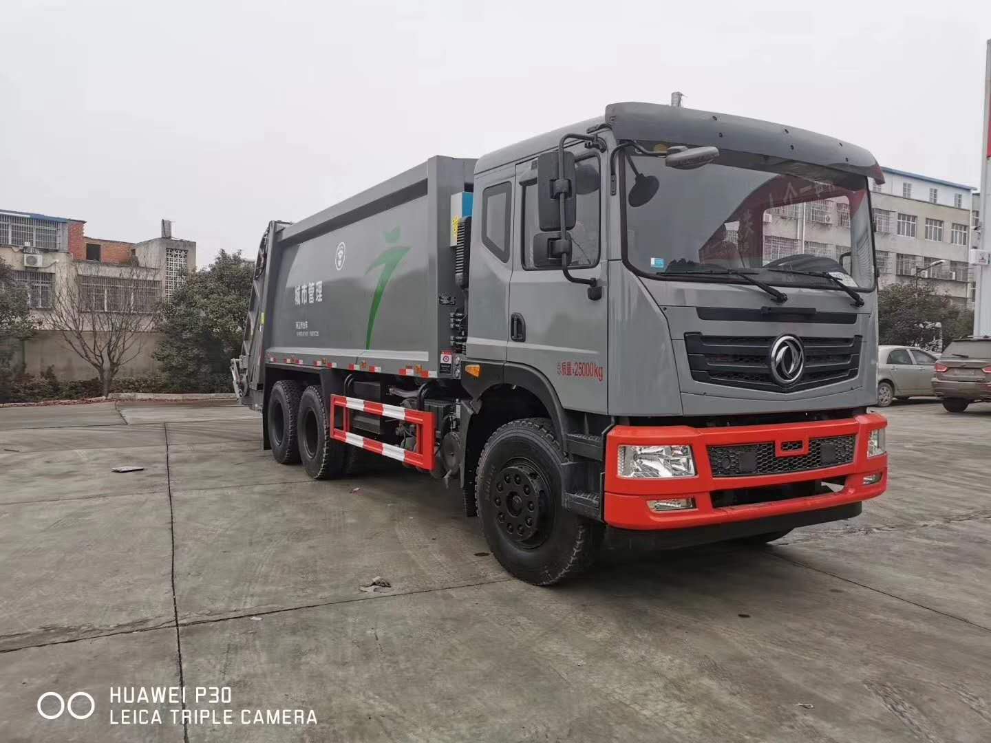 東風(fēng)18方后裝壓縮垃圾車(chē)圖片 東風(fēng)18方后裝壓縮垃圾車(chē)圖片